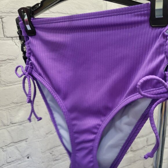 Bundle of Salt + Cove Swim Bottoms - Picture 3 of 8